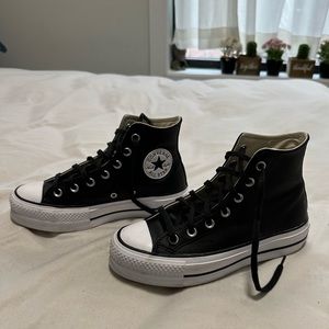 Converse Leather Chuck Taylor All Star Lift Platform